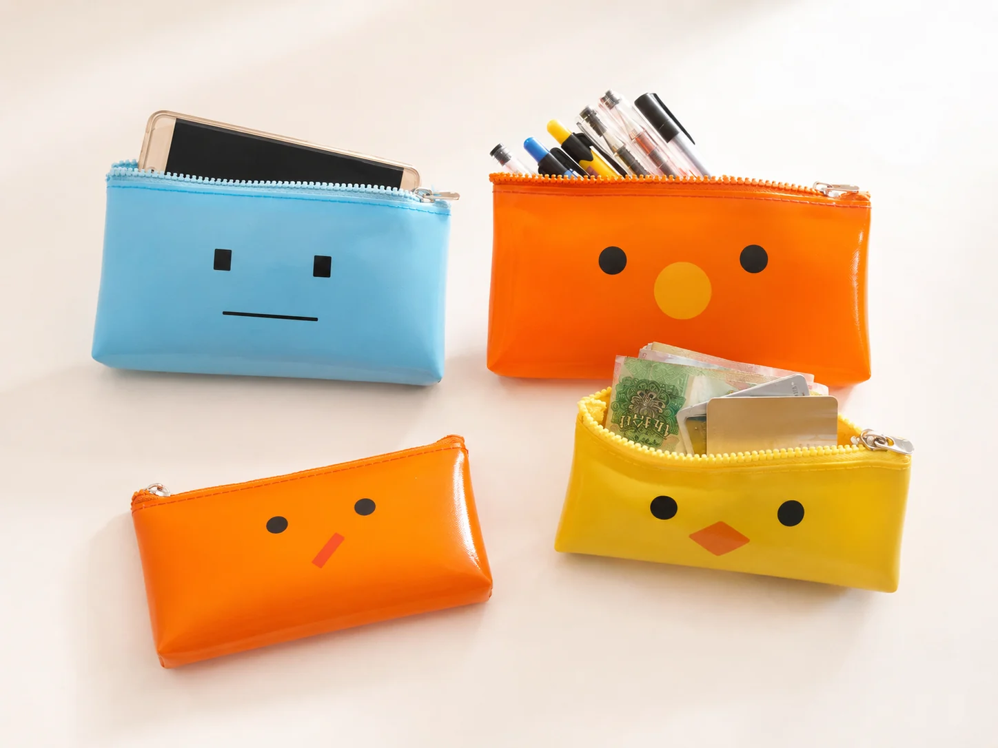 Custom silicone zip pouches